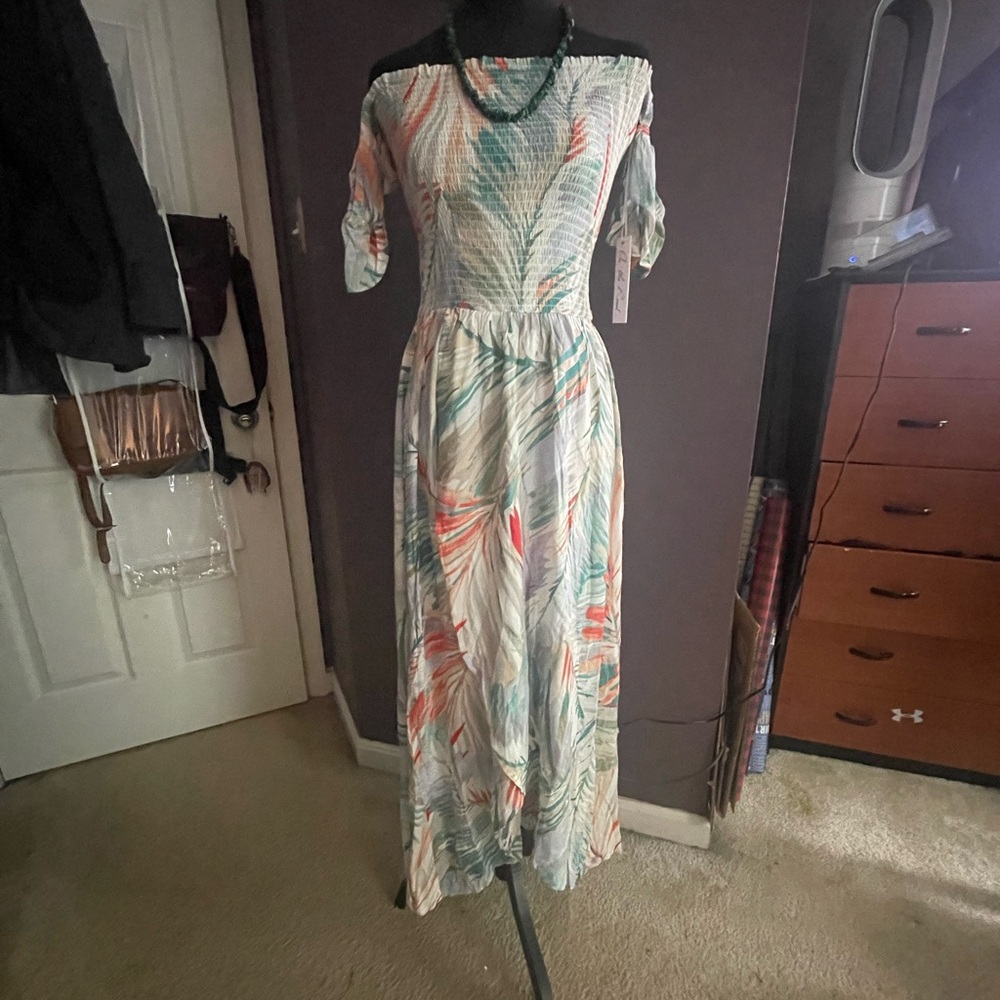 NWT TROPICAL DRESS